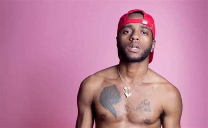 6lack- Age, Net Worth, Height, Wife, Career, Nationality
