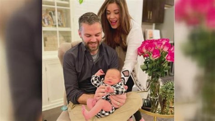 9News Meteorologist: Is Danielle Grant Having A Baby? Husband And Married Life Details