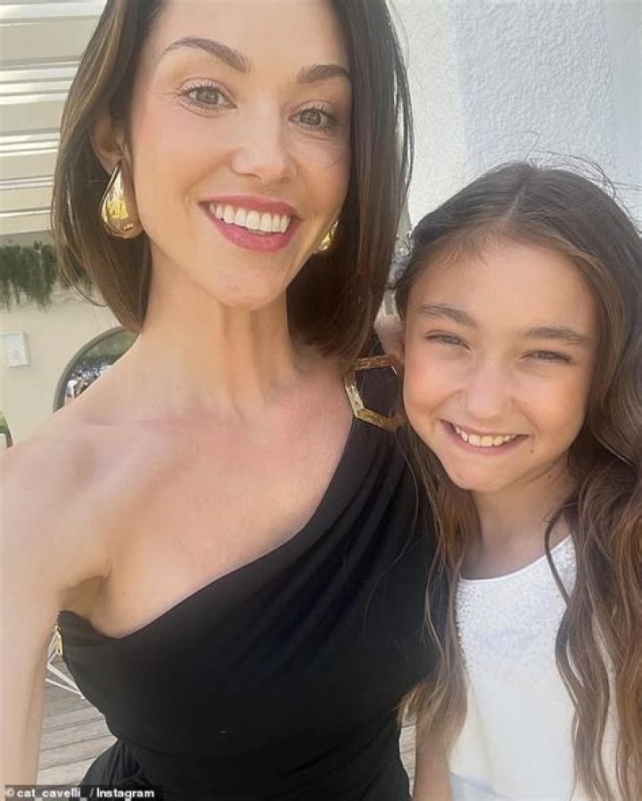 Ada Law- All About Jude Law Daughter