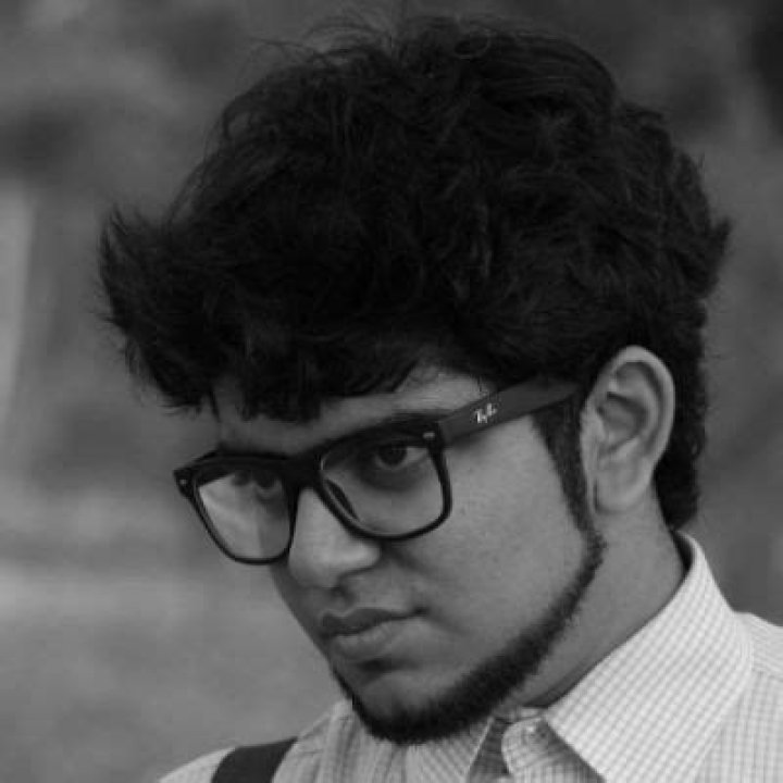 Aftab Amin Poonawalla- Wiki, Age, Height, Girlfriend, Net Worth, Ethnicity