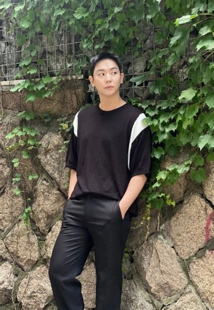Ahn Woo Yeon Net Worth, Age, Height, Bio, Birthday, Wiki!