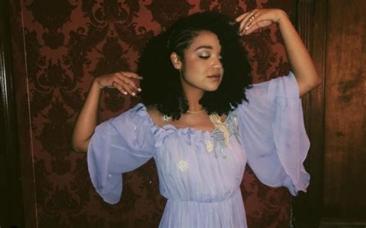 Aisha Dee- Wiki, Age, Height, Ethnicity, Boyfriend, Songs, Net Worth