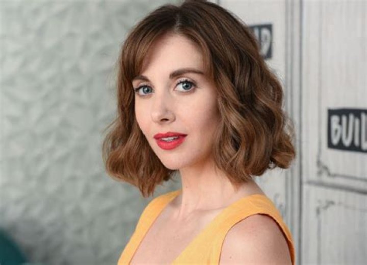 Alison Brie Net Worth, Age, Height, Bio, Birthday, Wiki!