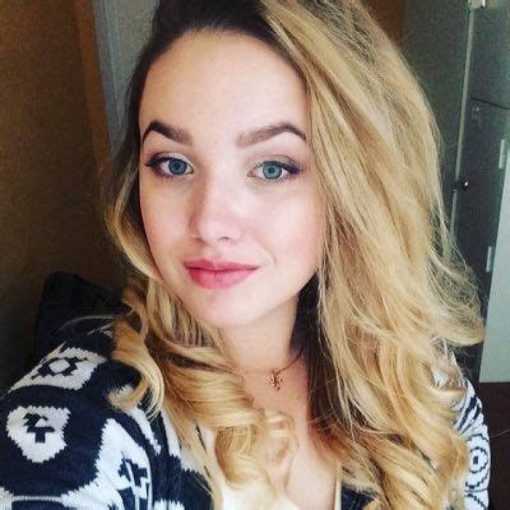 Anastasiia Galashina- Wiki, Age, Height, Net Worth, Husband, Ethnicity