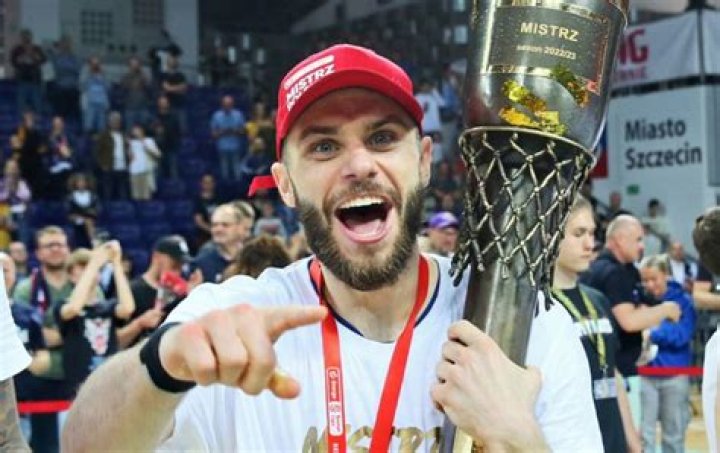 Andrzej Mazurczak - Net Worth, Age, Height, Birthday, Bio, Wiki!