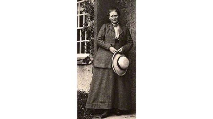 Beatrix Potter - Net Worth, Age, Height, Birthday, Bio, Wiki!