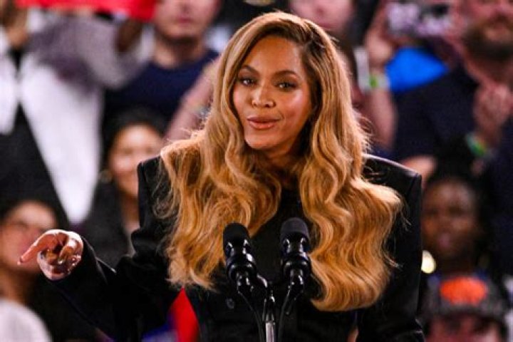 Beyoncé's Publicist Shuts Down Lip Injection Rumours