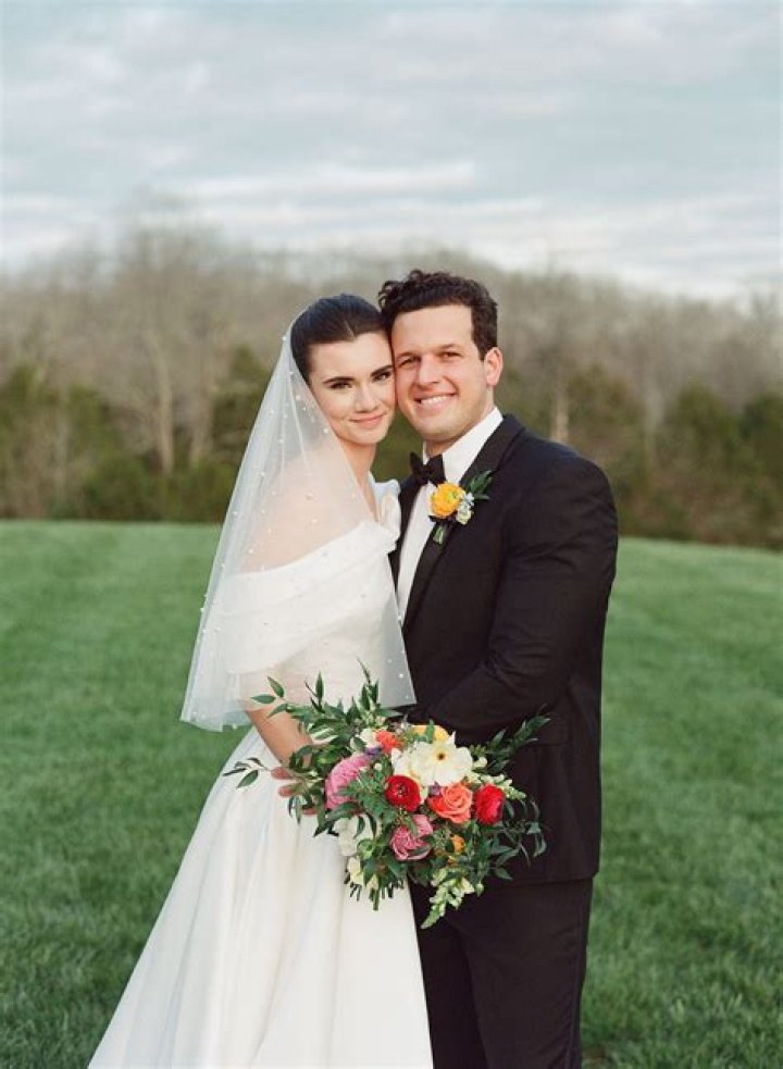 Brett Manning’s Boyfriend: Who is Brett Manning Dating?