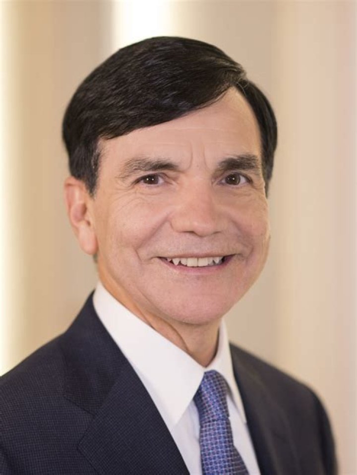 Carlos Muñoz Net Worth, Income, Salary, Earnings, Biography