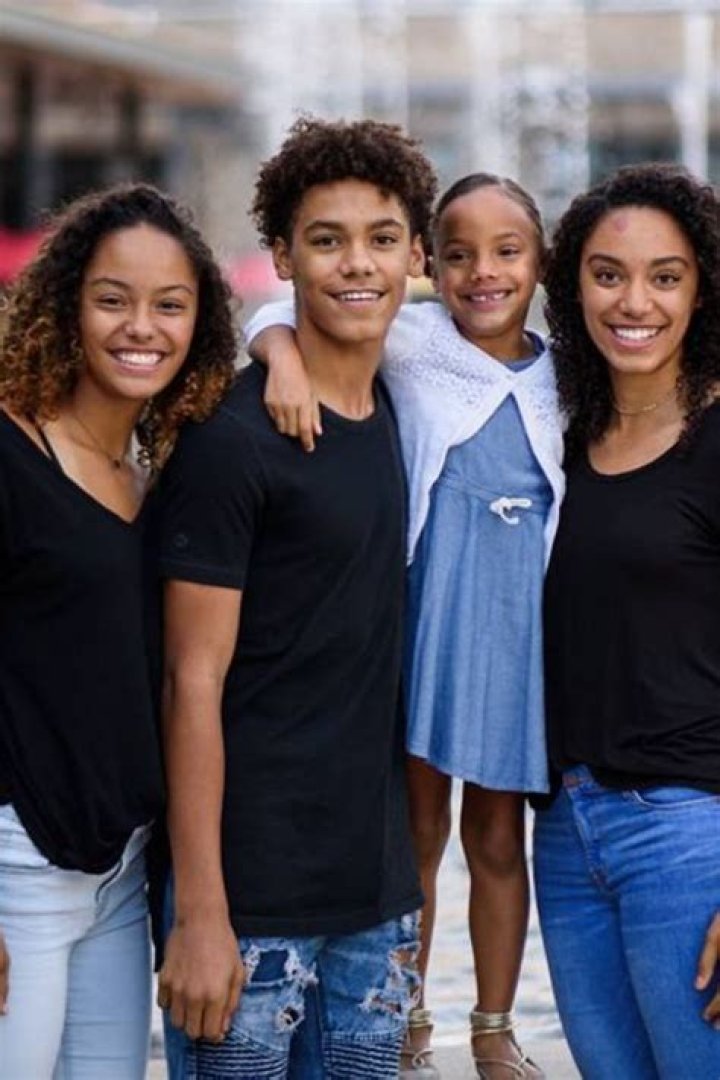 Christian Gonzalez Siblings: Meet Melissa, Samantha, Lily