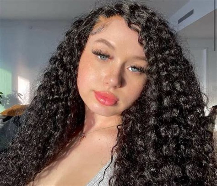 Coco Bliss- Wiki, Age, Height, Net Worth, Boyfriend, Ethnicity