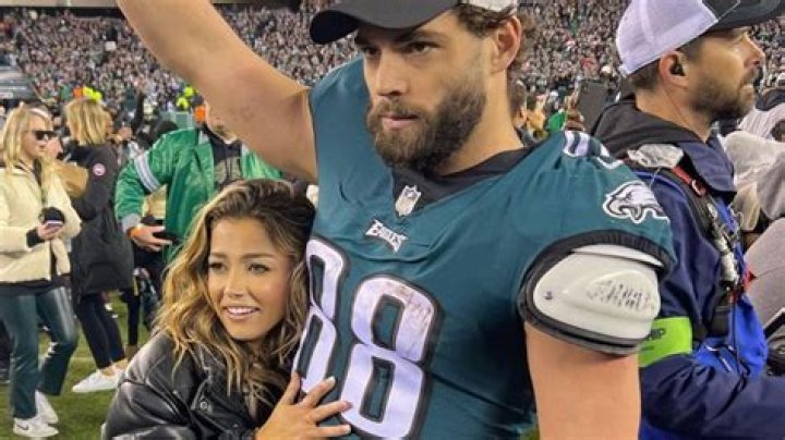 Dallas Goedert Girlfriend: Meet Aria Meyer