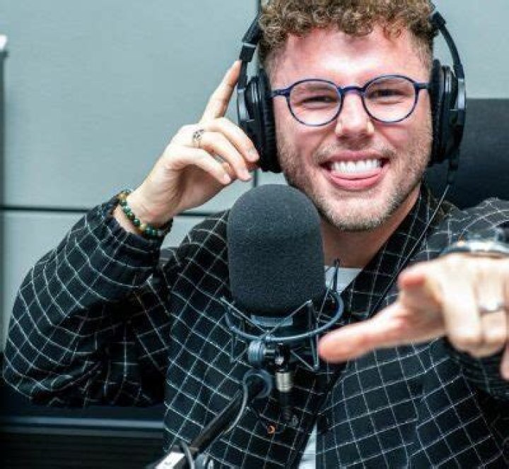 Dean McCullough- Wiki, Age, Height, Net Worth, Girlfriend, Ethnicity