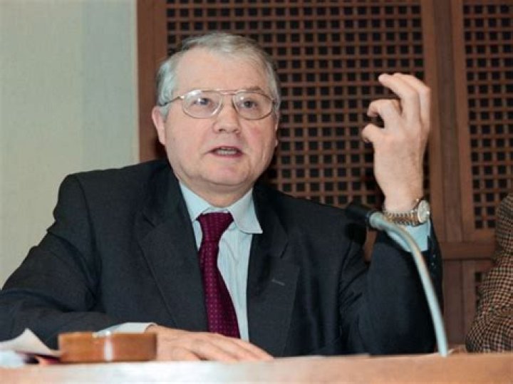 Décès De Luc Montagnier