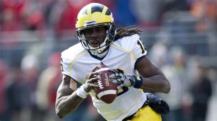 Denard Robinson Net Worth, Age, Height, Bio, Birthday, Wiki!