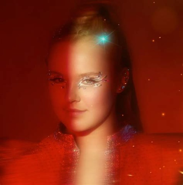 DISCOVER: Alexandra Stan Teams Up With Criss Blaziny For New Single & Music Video 