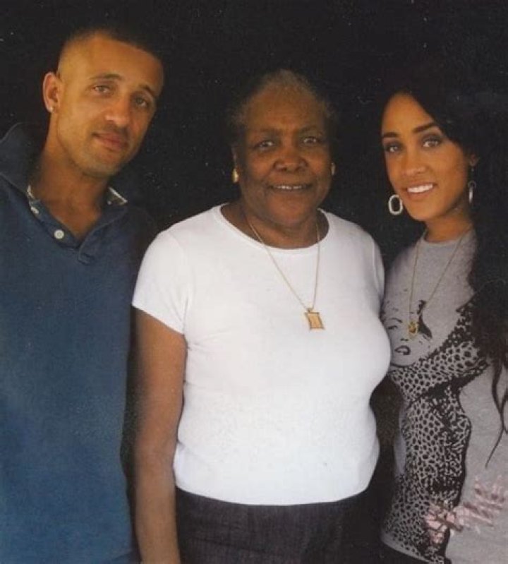 Does Natalie Nunn have Siblings?
