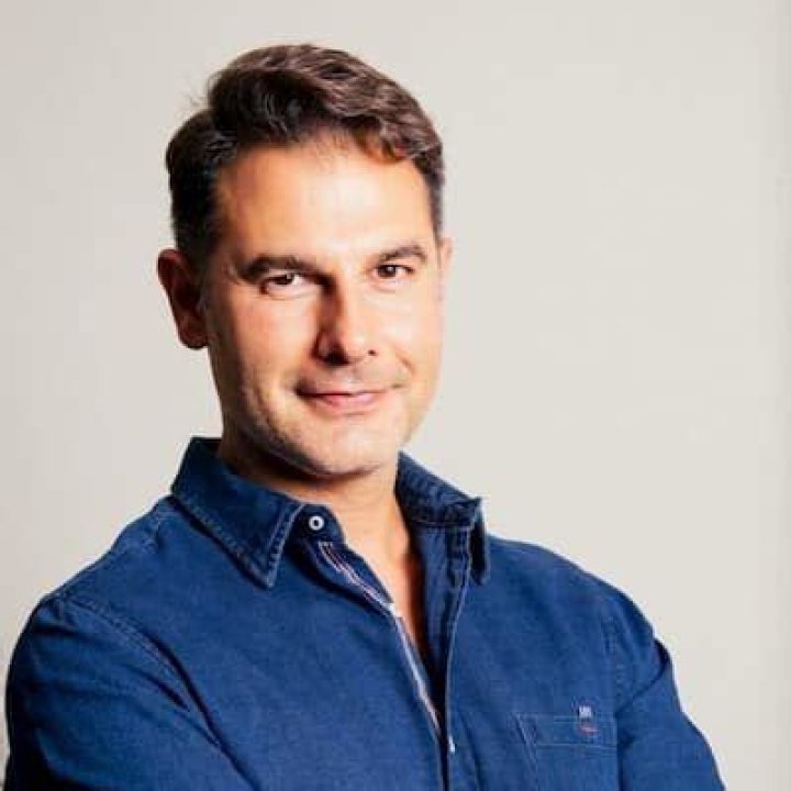 Dr. Fernando Gomes Pinto, Biography, Age, Wife, Kids, House and Net Worth