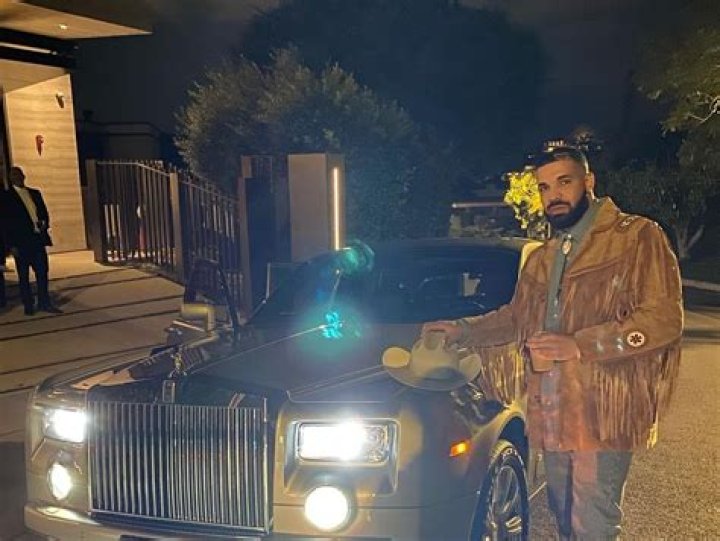 Drake Gifted Same Rolls Royce Phantom He Used To Rent In 2007 To “Keep Up Appearances”