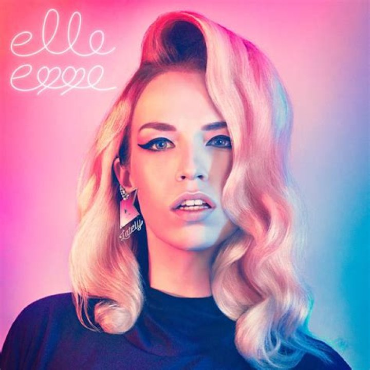 Elle Exxe's new single: 