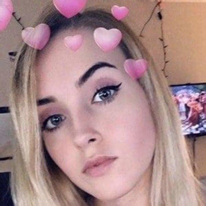 EmilyCC Net Worth, Age, Height, Bio, Birthday, Wiki!