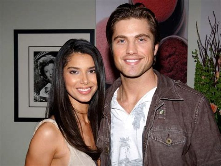
Eric Winter- Net Worth, Bio, Age, Wife, Height, Ethnicity, Career	