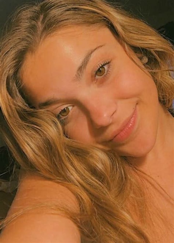 Erica Delsman- Net Worth, Bio, Age, Boyfriend, Height, Ethnicity, Career