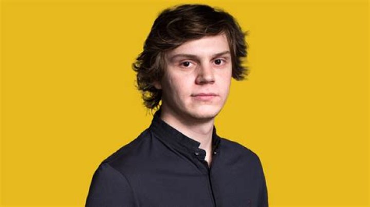 Evan Peters Wife: Is Evan Peters Married?