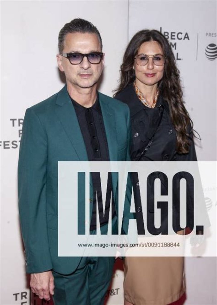 Fame | Jennifer SkliasGahan net worth and salary income estimation Jan, 2024