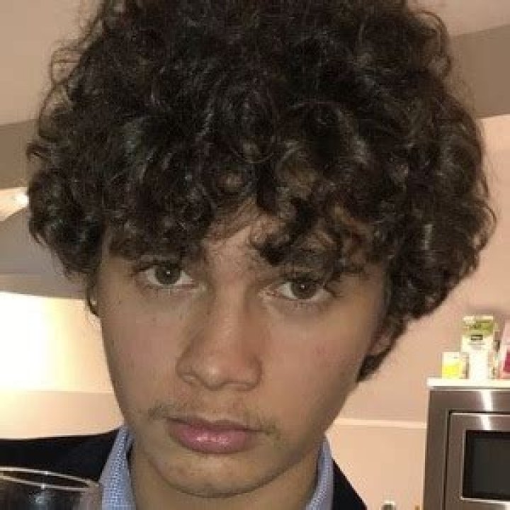 Fernando Boza - Net Worth, Age, Height, Birthday, Bio, Wiki!