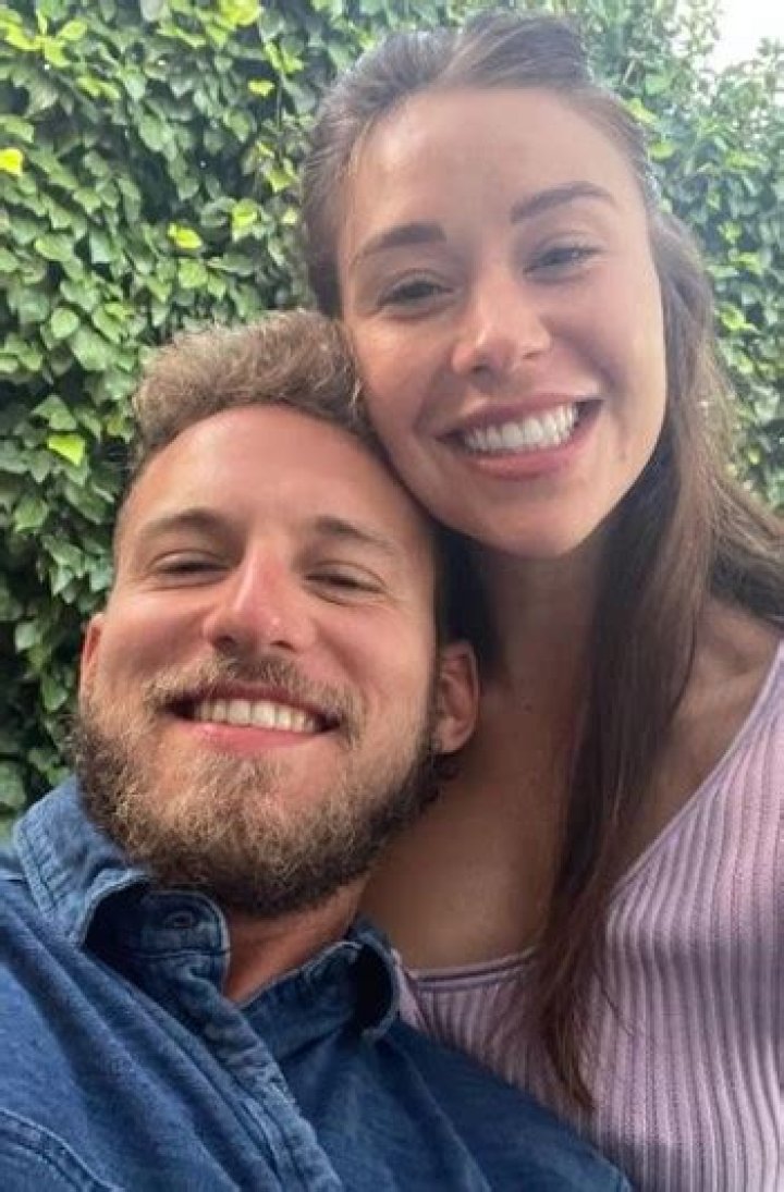 Gabby Windey Bio, Parents, Husband, Children, Siblings, Net Worth