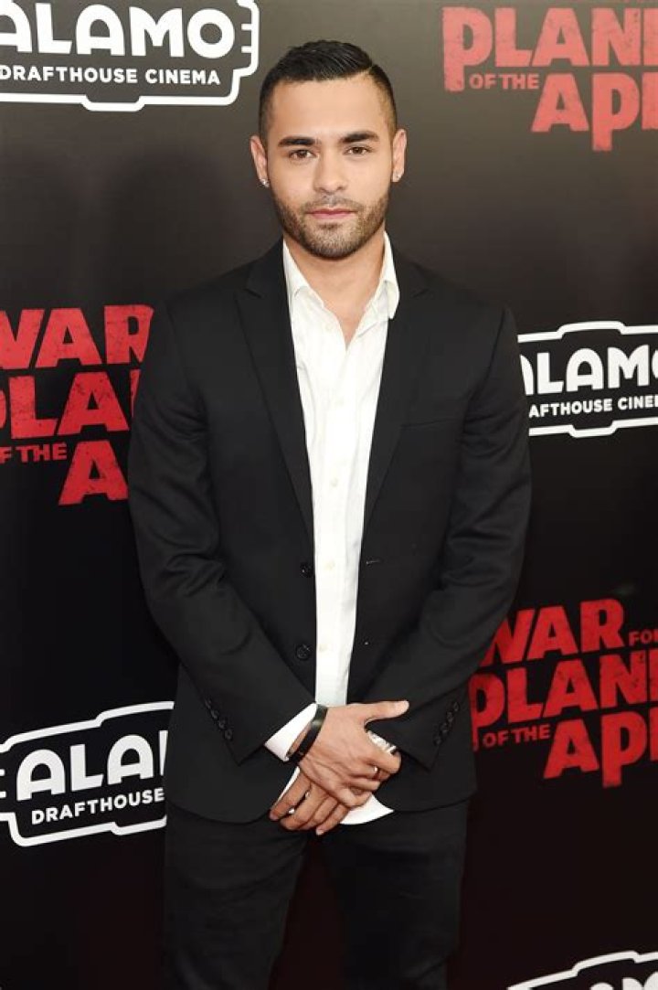 Gabriel Chavarria Net Worth, Age, Height, Bio, Birthday, Wiki!
