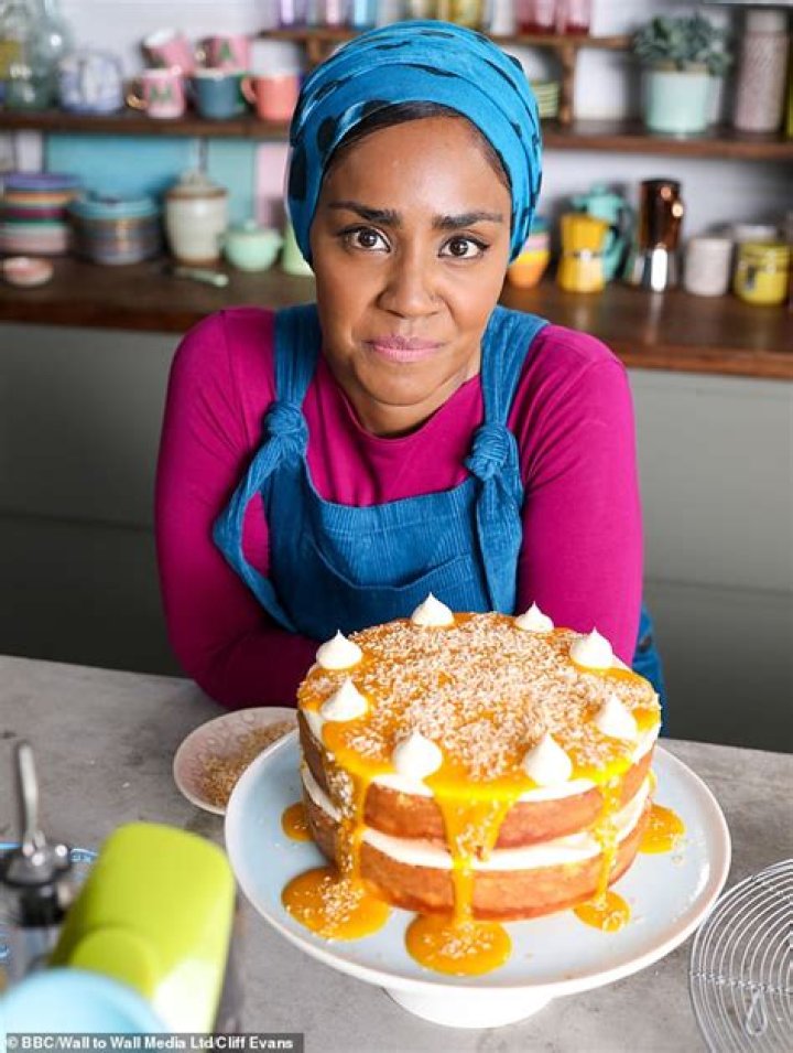 GBBO Winner Nadiya Hussain is making the Queens Birthday cake
