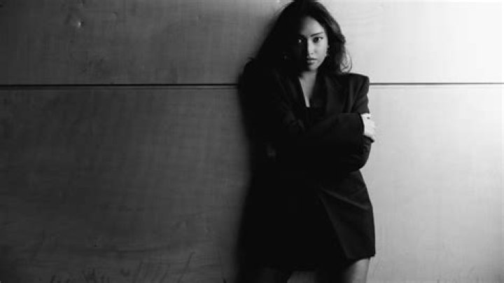 GILSKA Soaks In Emotions As She Stays “Up Till 5” In The New Single