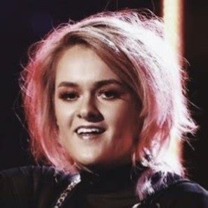 Grace Davies Net Worth, Age, Height, Bio, Birthday, Wiki!