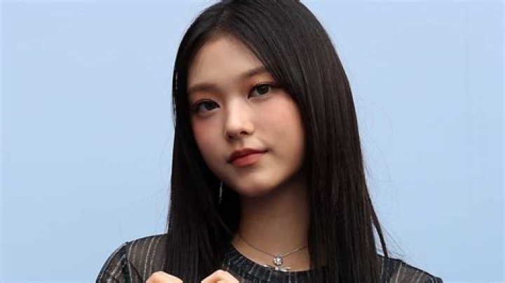 Haerin- Wiki, Age, Height, Net Worth, Boyfriend, Ethnicity