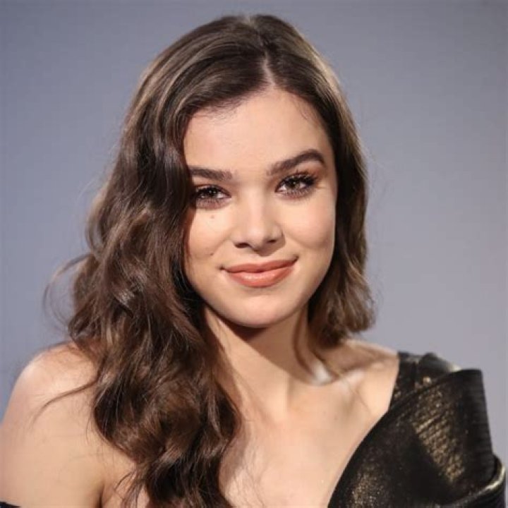 Hailee Steinfeld Age, Height, Bio, Parents, Net Worth