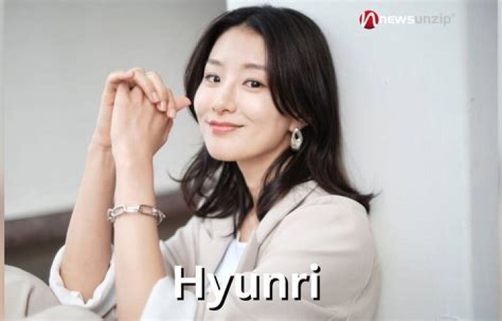 Hyunri- Wiki, Age, Height, Net Worth, Husband, Ethnicity
