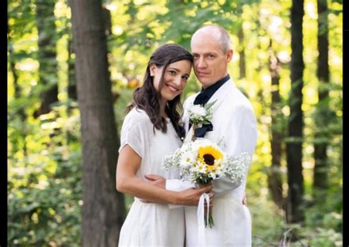 Is Kurt Browning Married? Who is Kurt Browning Married to?