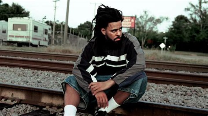 J. Cole Announces New Single 'Middle Child'