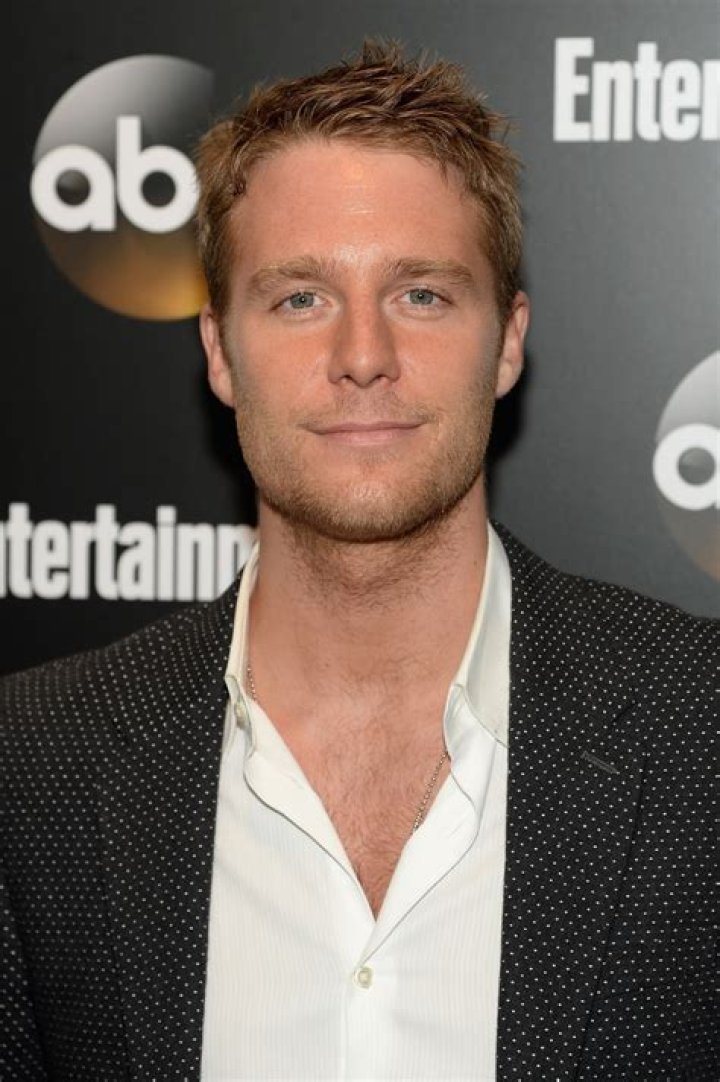Jake McDorman Net Worth, Age, Height, Bio, Birthday, Wiki!
