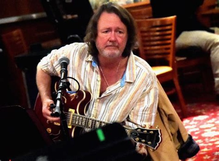 John Bell Net Worth, Age, Height, Bio, Birthday, Wiki!