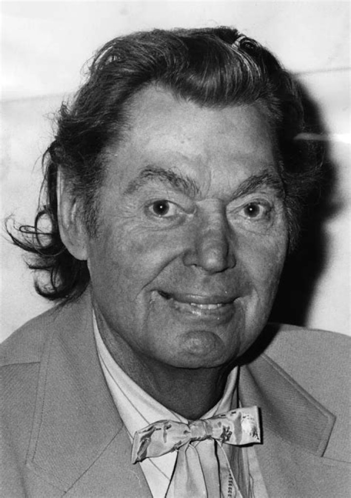 Johnny Weissmuller Net Worth, Age, Height, Bio, Birthday, Wiki!