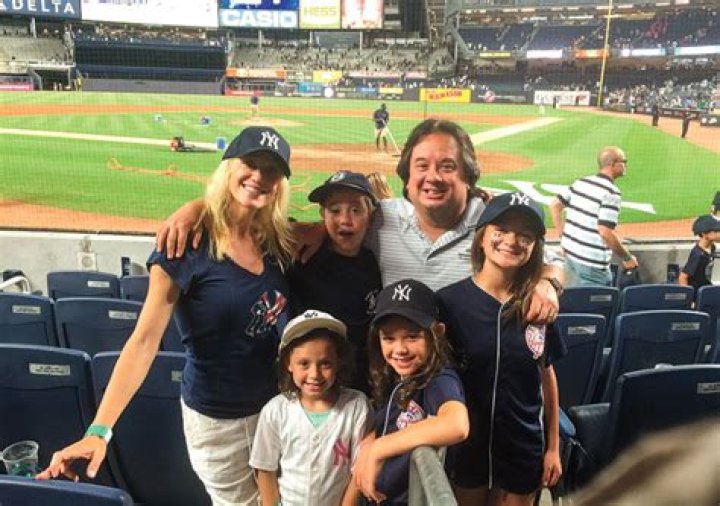 Kellyanne Conway Bio, Age, Net Worth, Husband, Children, House, Parents