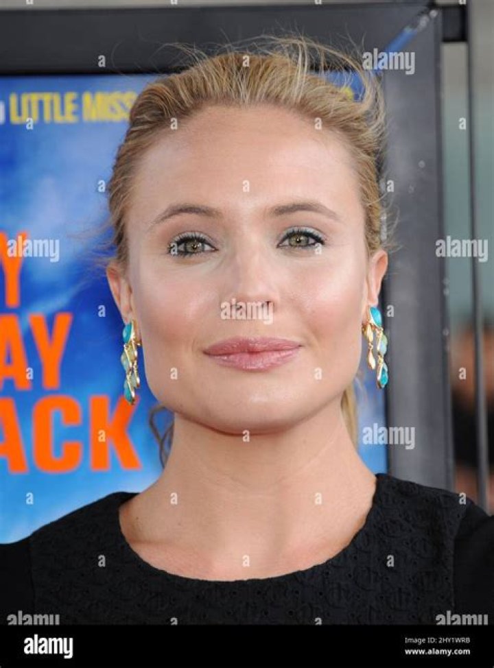 Leah Marie Pipes- Net Worth, Bio, Age, Ethnicity, Husband, Height, Career