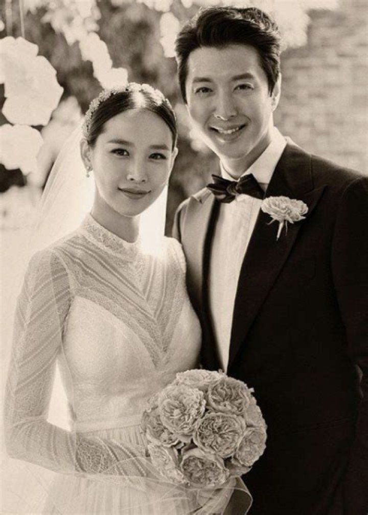 Lee Dong-gun’s Girlfriend: Who is Lee Dong-gun Dating?