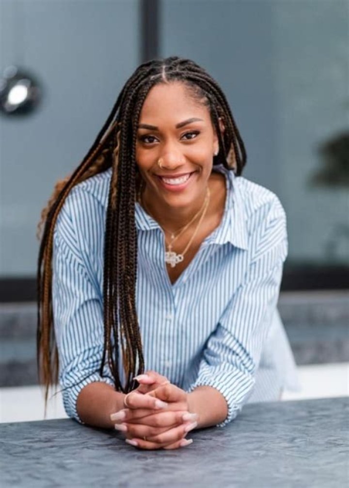 Lexi Wilson- Net Worth, Bio, Age, Engaged, Height, Career