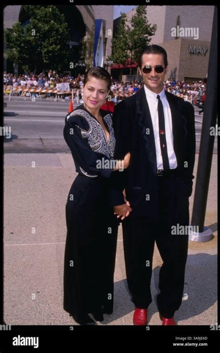 Linda Hamilton Ex-Husbands: Meet Bruce and James