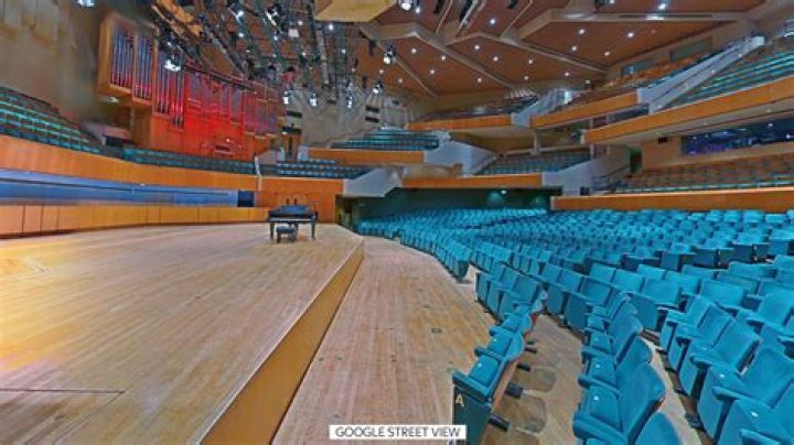 LIVE REVIEW: Ward Thomas @ St David's Hall - Cardiff