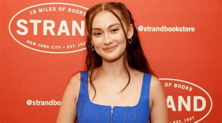 Lola Tung- Wiki, Age, Net Worth, Boyfriend, Height, Career